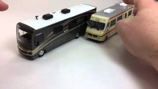 【グリーンライト】1986 Fleetwood Bounder Greenlight 1/64 1986 Fleetwood Bounder Breaking Bad Rare
