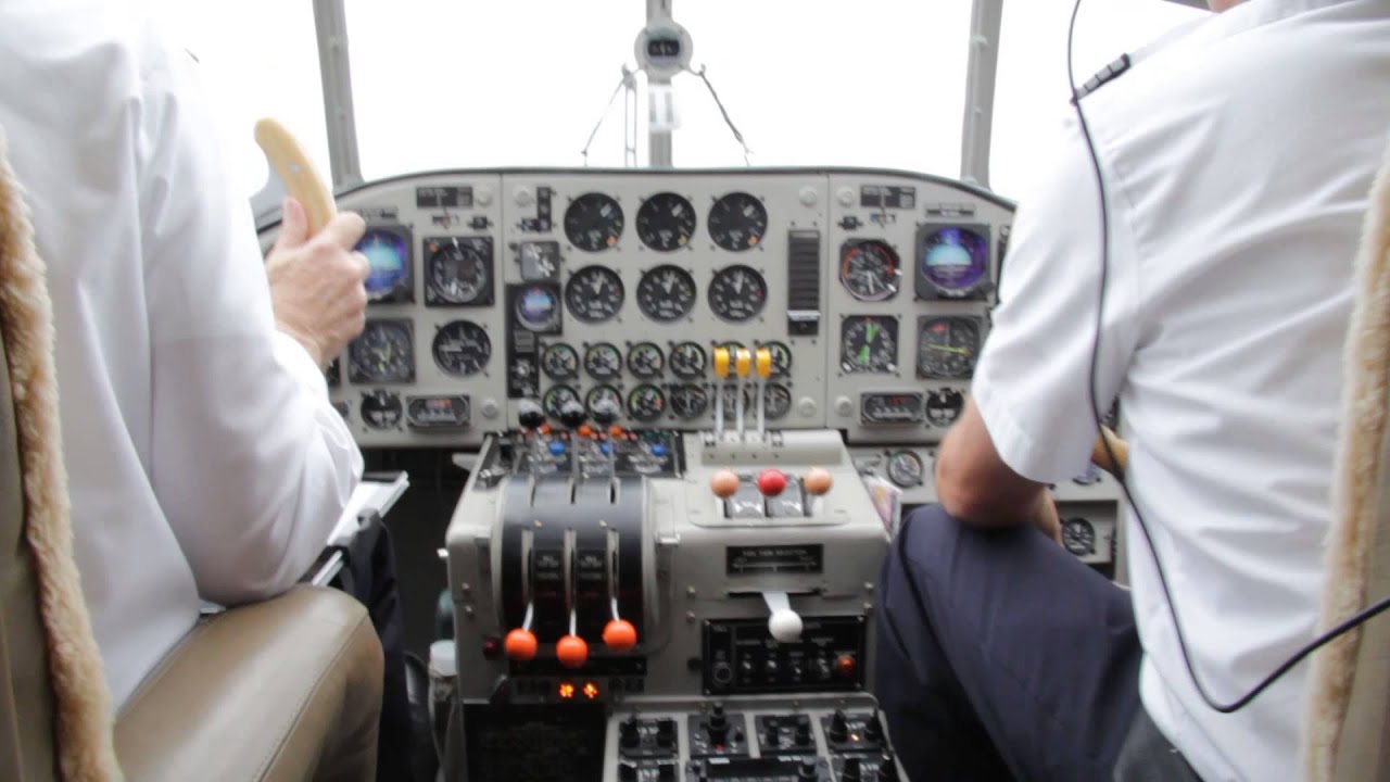 Rundflug mit der JU52 YouTube Rundflug mit der JU52 YouTube