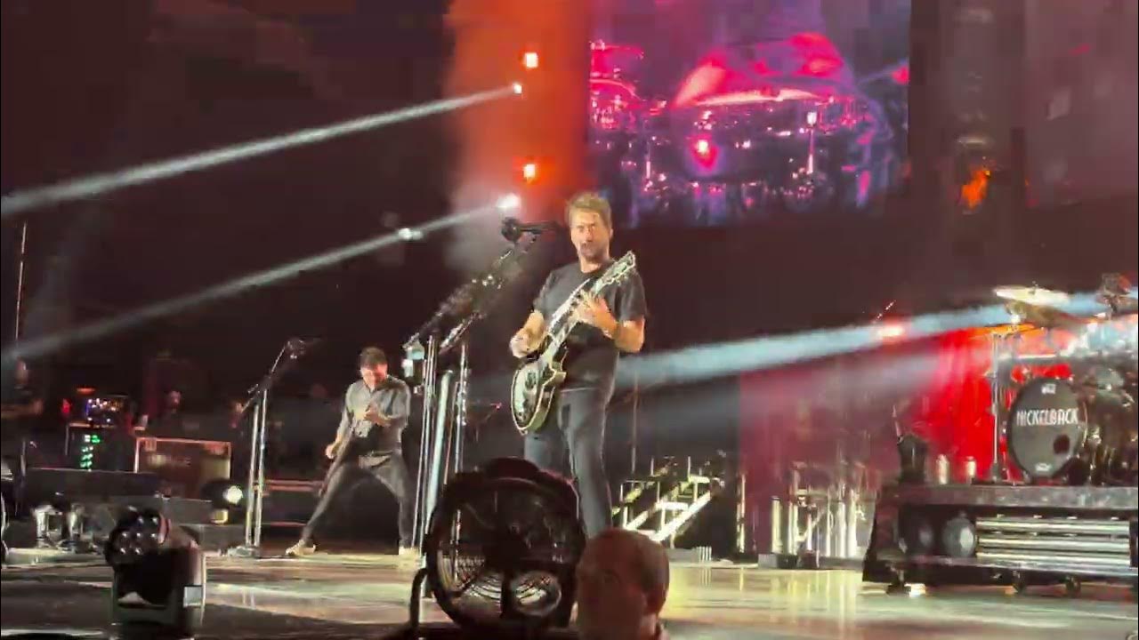 Nickelback “ANIMALS “ live in St. Louis MO YouTube