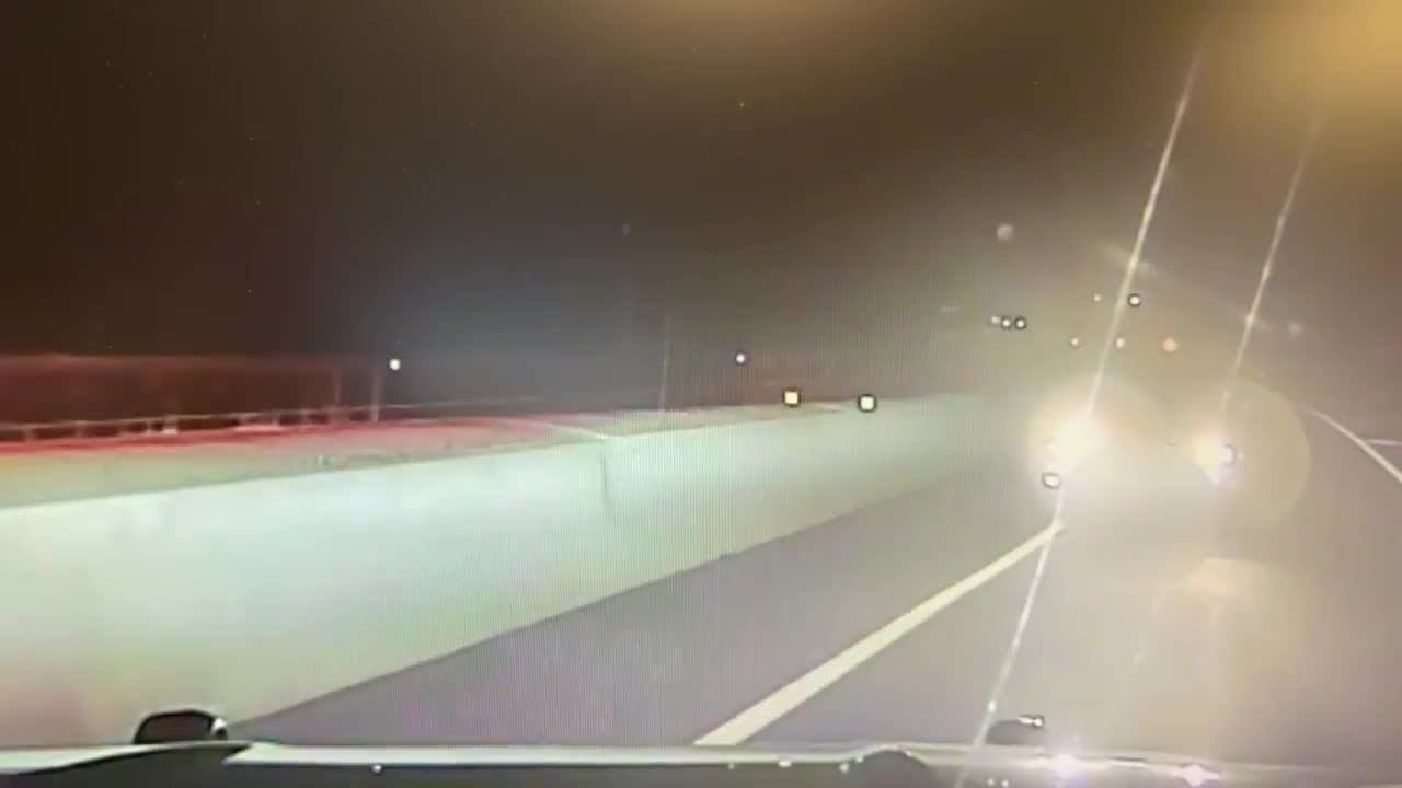 DASH CAM VIDEO: Waterford police stop wrong way driver - YouTube