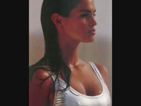 Top Model Cindy Crawford Photos With Swimwear Top Model Cindy Crawford Photos With Swimwear