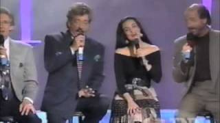 Video thumbnail of "Crystal Gayle - statlers bros - duet -  ashes of love"