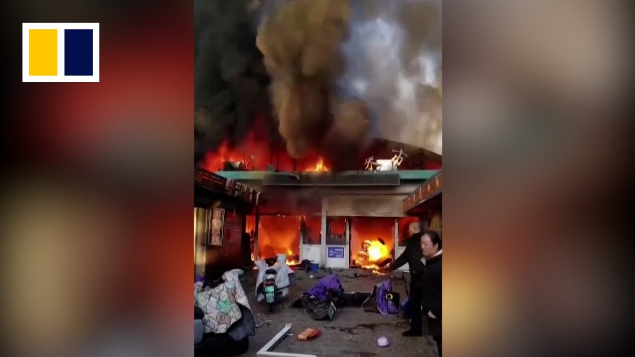 Deadly blaze sweeps through China market