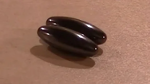 Buzzing Rattling Singing Magnet Slow Motion