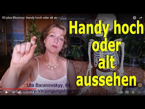 Cell phone look high or old