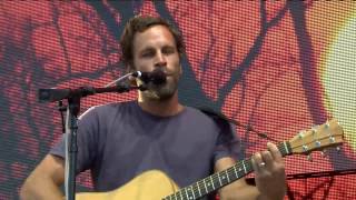 Video thumbnail of "Jack Johnson - Flake (Live at Farm Aid 30)"