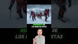 Mujer Alpinista queda atrapada en la montaña #chavatronix #alpinismo #historia #noticias