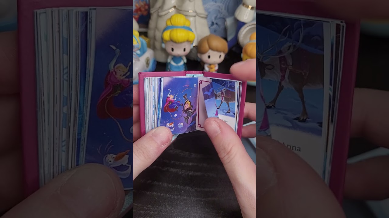Reading the tiny book of Frozen❄️