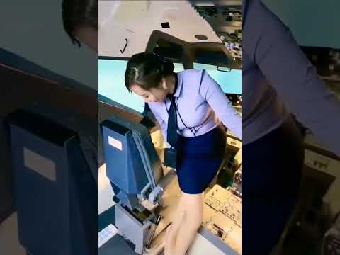 Chinese Cute Girls Airplane Pilot 😱 #shorts