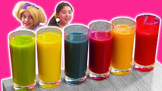 LEARN COLORS WITH FRUIT SMOOTHIES  Lilliana Is Colorblind!  Princesses In Real Life | Kiddyzuzaa