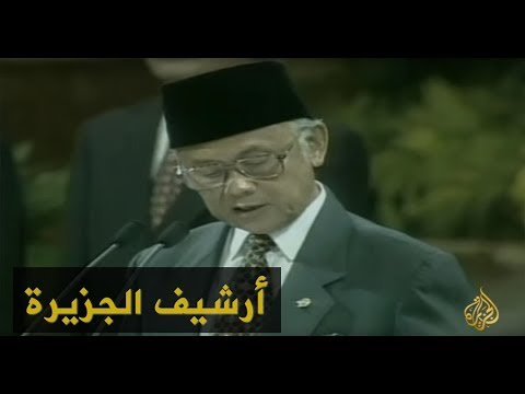 حبيبي يقيل لوتون بعد ساعات من تعيينه 1998 5 24