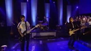 The Vines   Outtathaway! Live at Jools Holland 2002