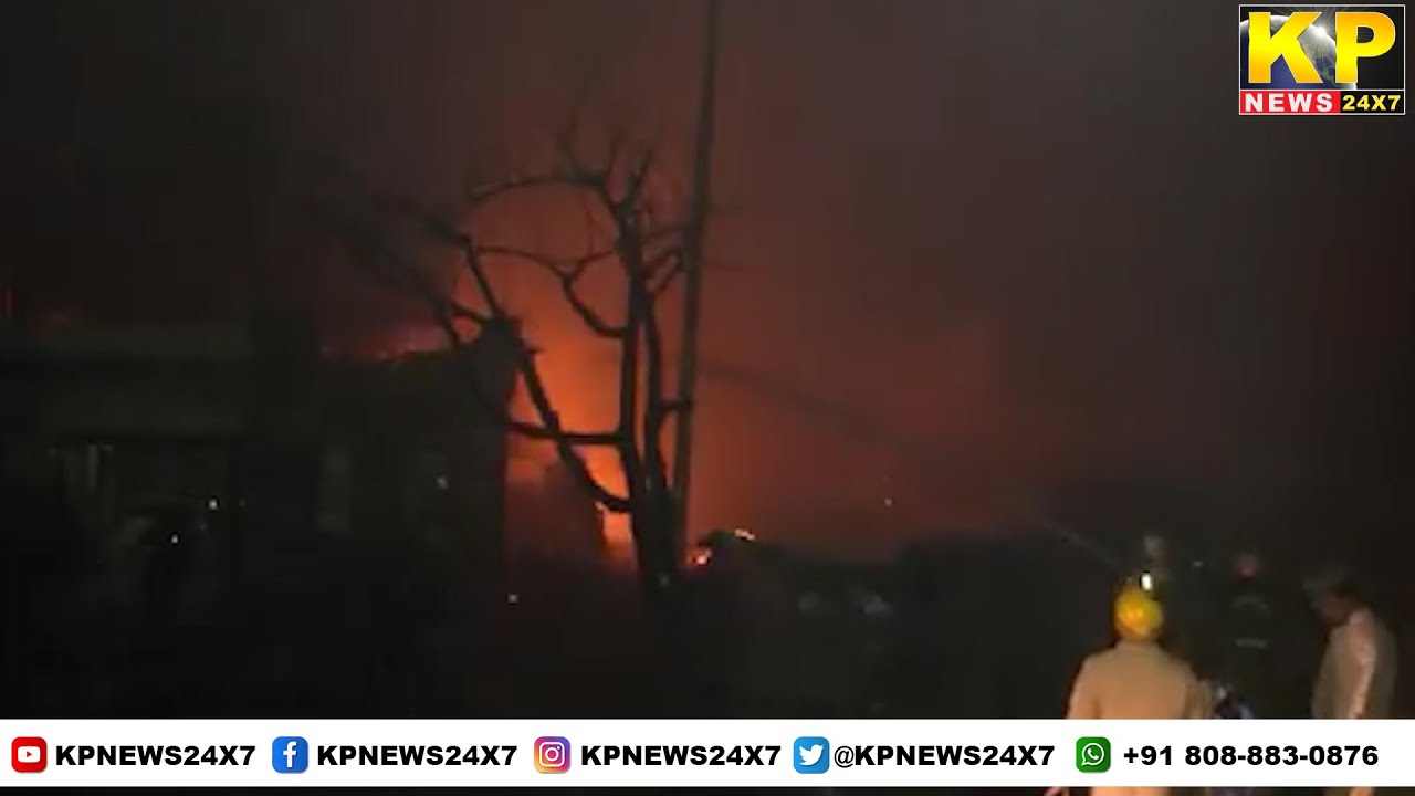Fire broke out in a truck loaded with gas cylinders in Ghaziabad - YouTube