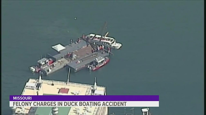3 employees charged in Missouri duck boat sinking that left 17 people dead