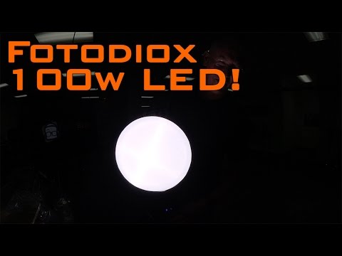 Unboxing: Fotodiox 100WA-56 LED Light