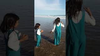 Indahnya pantai sikilang