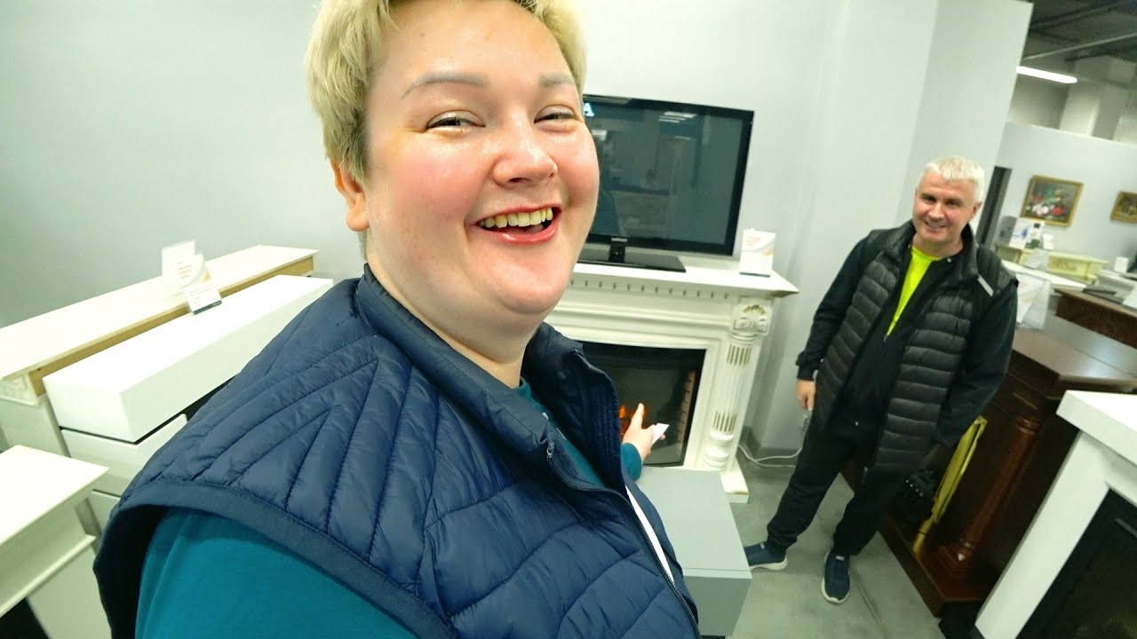 Вован хочет КАМИН вместо тумбочки под ТВ! НИЧЕГО НЕ НРАВИТСЯ, один ...