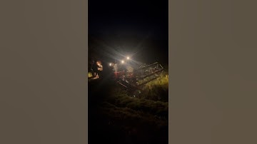 Máy cắt lúa miền Tây Yanmar 82 gặp lúa ban đêm cho kịp trời mưa bão 👍🌾🌾#1k #yanmaraw82v