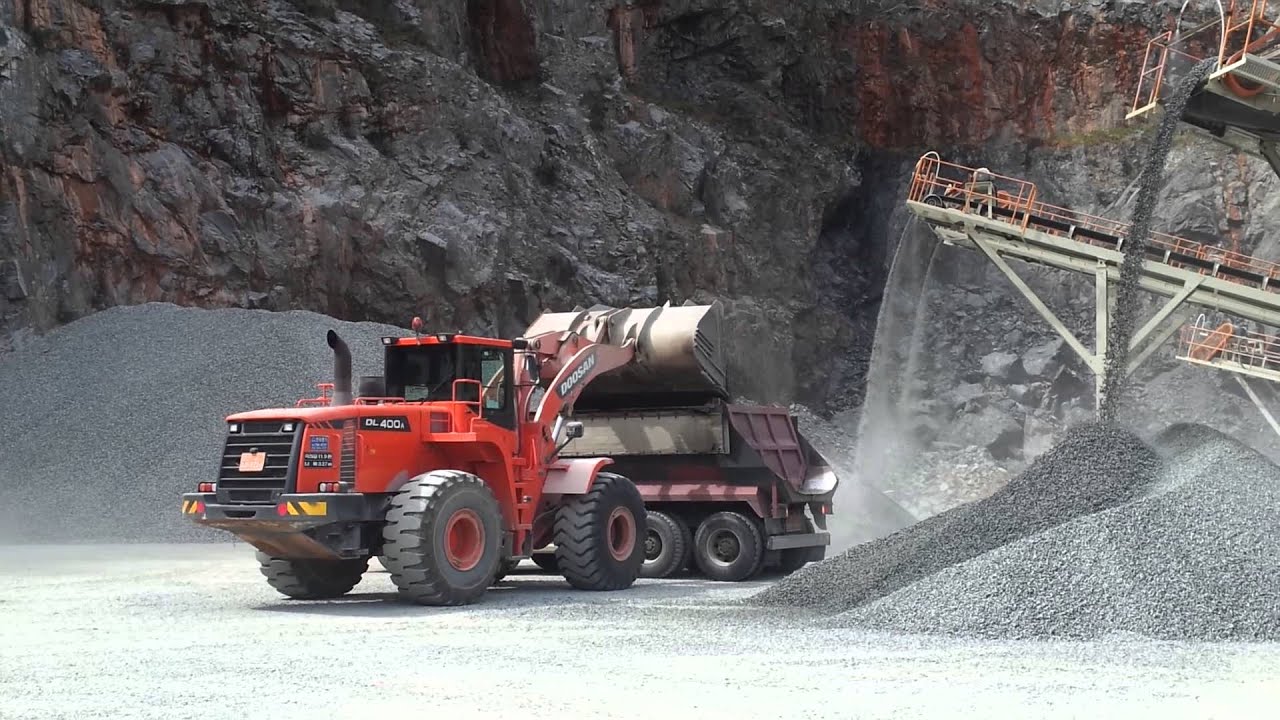 SAMYOUNG CRUSHING PLANT   CONE CRUSHER, VIBRATING SCREEN, BELT CONVEYORS