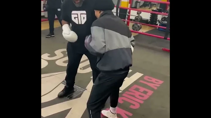 Gervonta Tank Davis Working on Boxing Techniques w...