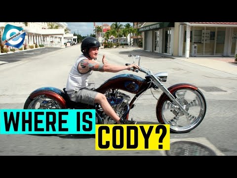 Video: Cody Connelly Nettowaarde: Wiki, Getroud, Familie, Trou, Salaris, Broers en susters