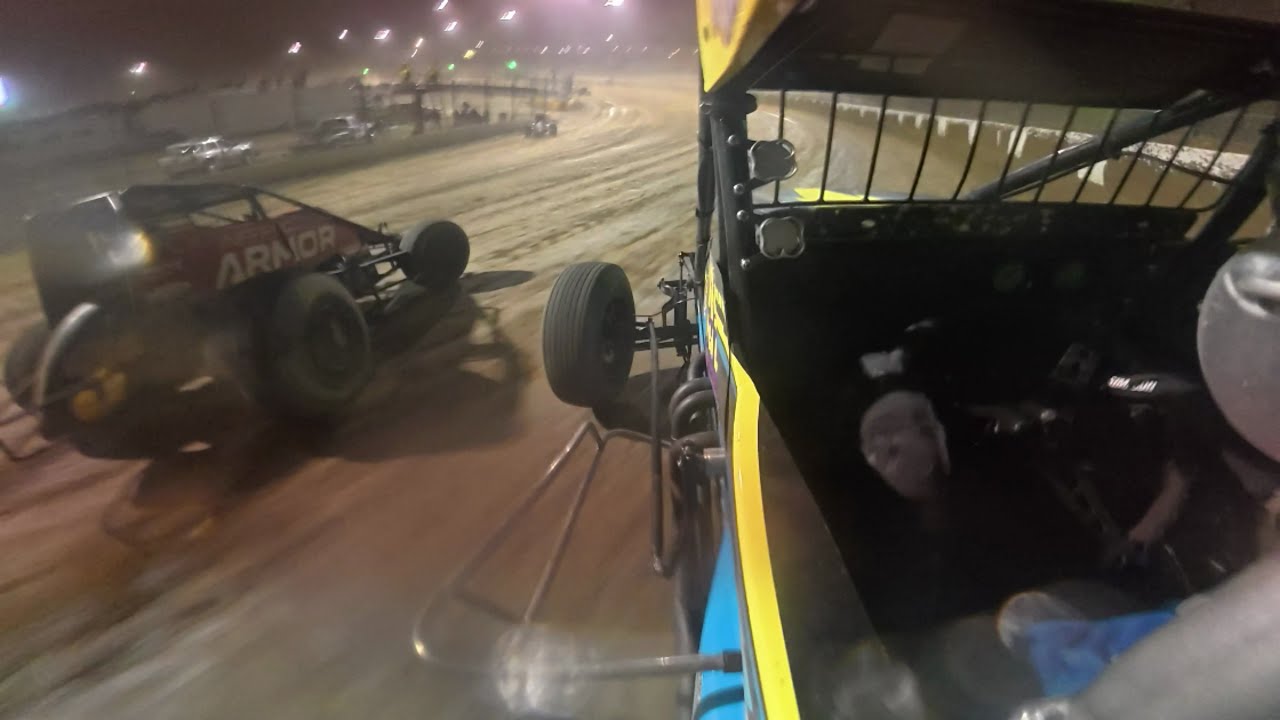 Battling KTJ For First Eldora Win In The 4-Crown Nationals With Briggs Danner!!