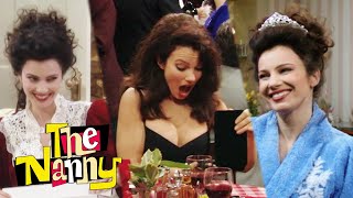 Download Lagu ✨🎁 Gift Giving with The Nanny🎄✨ | The Nanny MP3