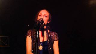 AMANDA ROGERS "Creep" (Radiohead Cover) live am 10.10.2011 im Ponyhof, Frankfurt
