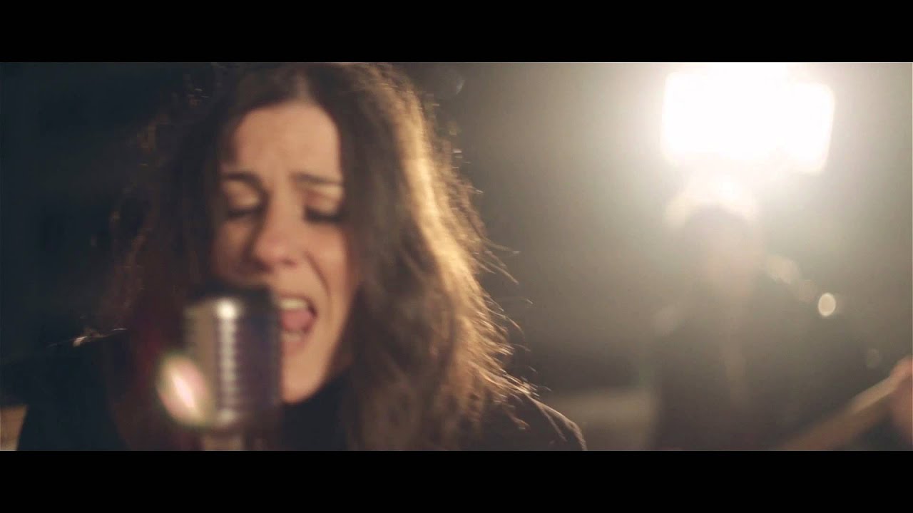 Esterina - Τhe RooF Sessions