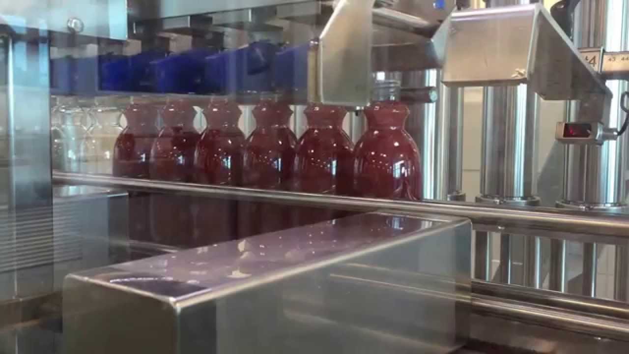 Chilli Sauce afvullen / Filling Chilli Sauce - Ruiten Foodpack