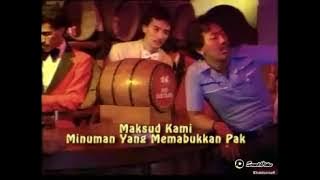 KASINO MINUM KOPI DI BAR kopi 1 ember mnum baru mabok