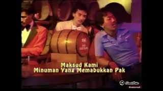 KASINO MINUM KOPI DI BAR     kopi 1 ember mnum baru mabok