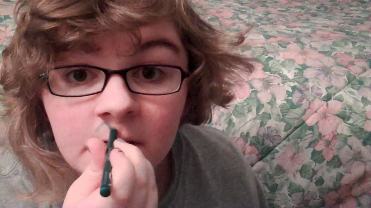 GREEN EYELINER MOUSTACHE