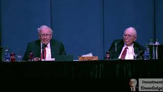 Warren Buffett discuss American Express Competitive Strength & Position (2019)