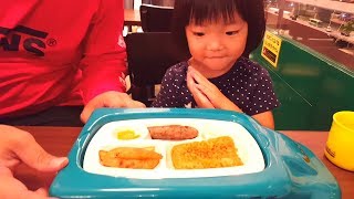 新幹線のお子様ランチ食べたよ