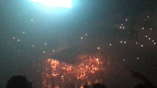 Kanye West Famous LIVE Resimi