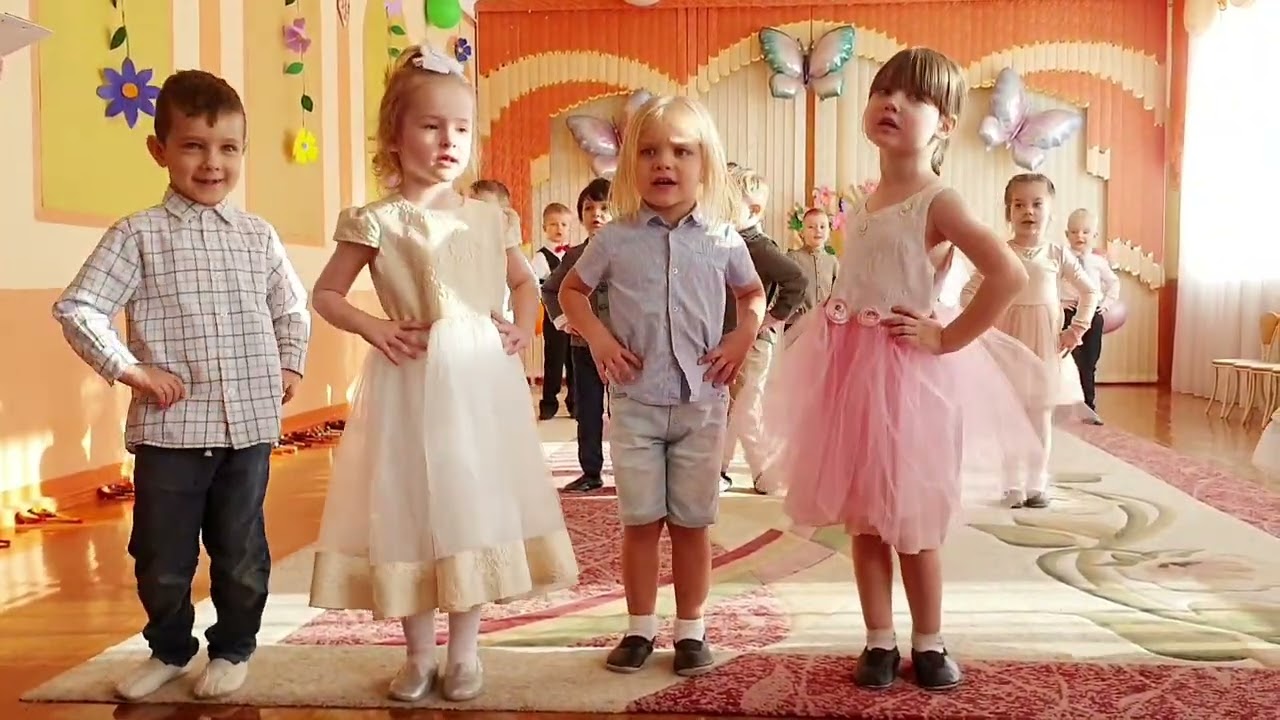 Главные фанаты наших мам! Море танцев и стихов к 8 марта 🎶💃