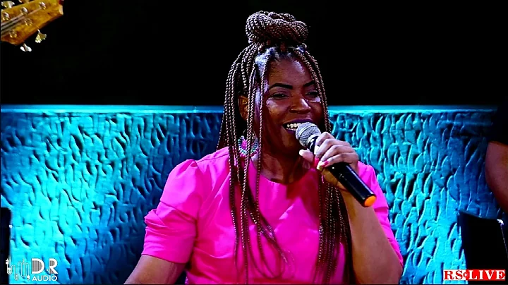 Kely Barros - Voc mais Deus