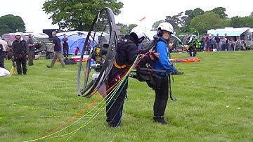 Paramotor tandem forward launch