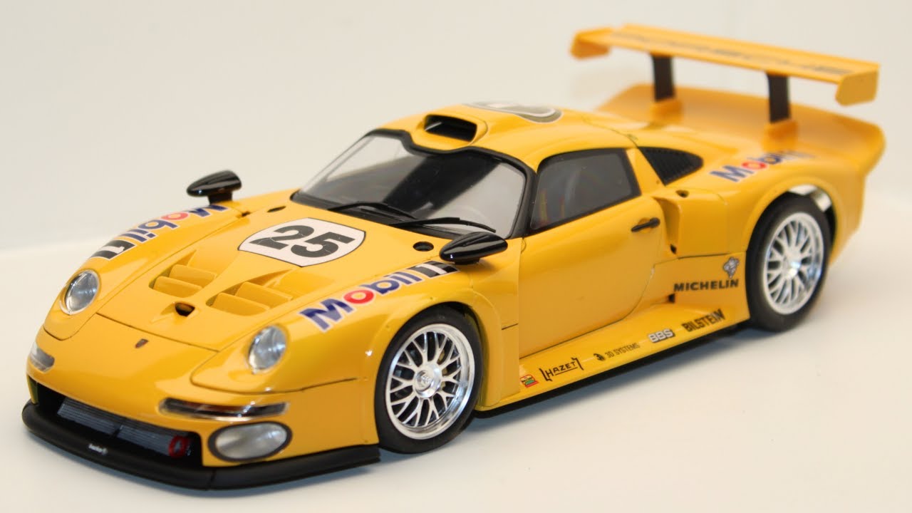 Tamiya Porsche 911 GT1 street version (Tamiya 1/24 model kit