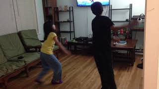 Ariel Y Sofia dancing to Xbox 2013