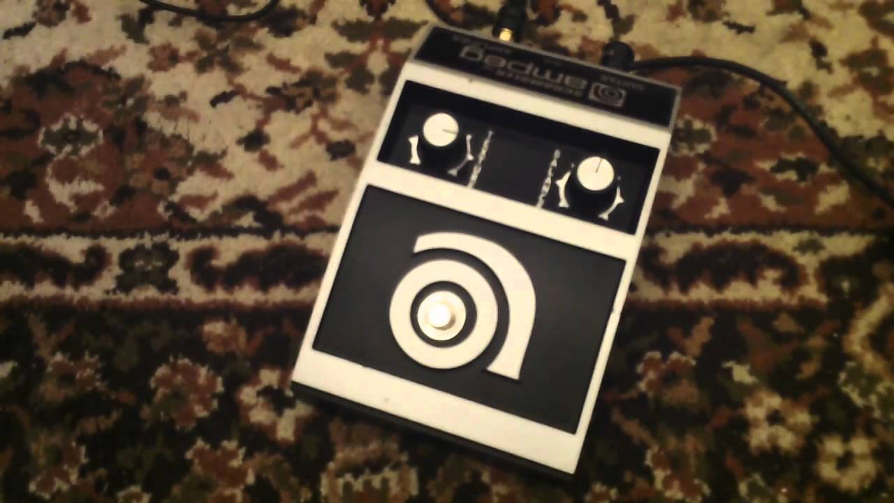 Ampeg Scrambler - YouTube