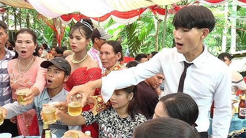 CÔ DÂU CHÚ RỂ ĐI CHÚC PHÚC ĐỘC LẠ TRONG ĐÁM CƯỚI MIỀN NÚI VÙNG CAO SƠN TÂY SƠN HÀ QUẢNG NGÃI