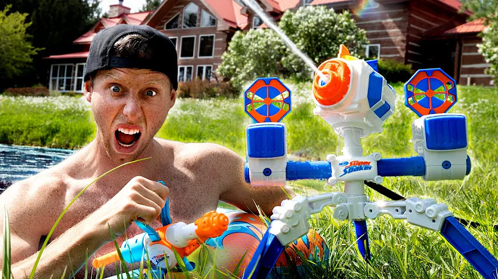 NERF SUPERSOAKER ROBOBLASTER BATTLE!