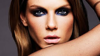 Models of 2000's era: Angela Lindvall