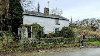 We Found A Champion Dog Breeders ABANDONED Cottage With EVERYTHING LEFT BEHIND
