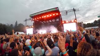 RAVE IN THE RAIN