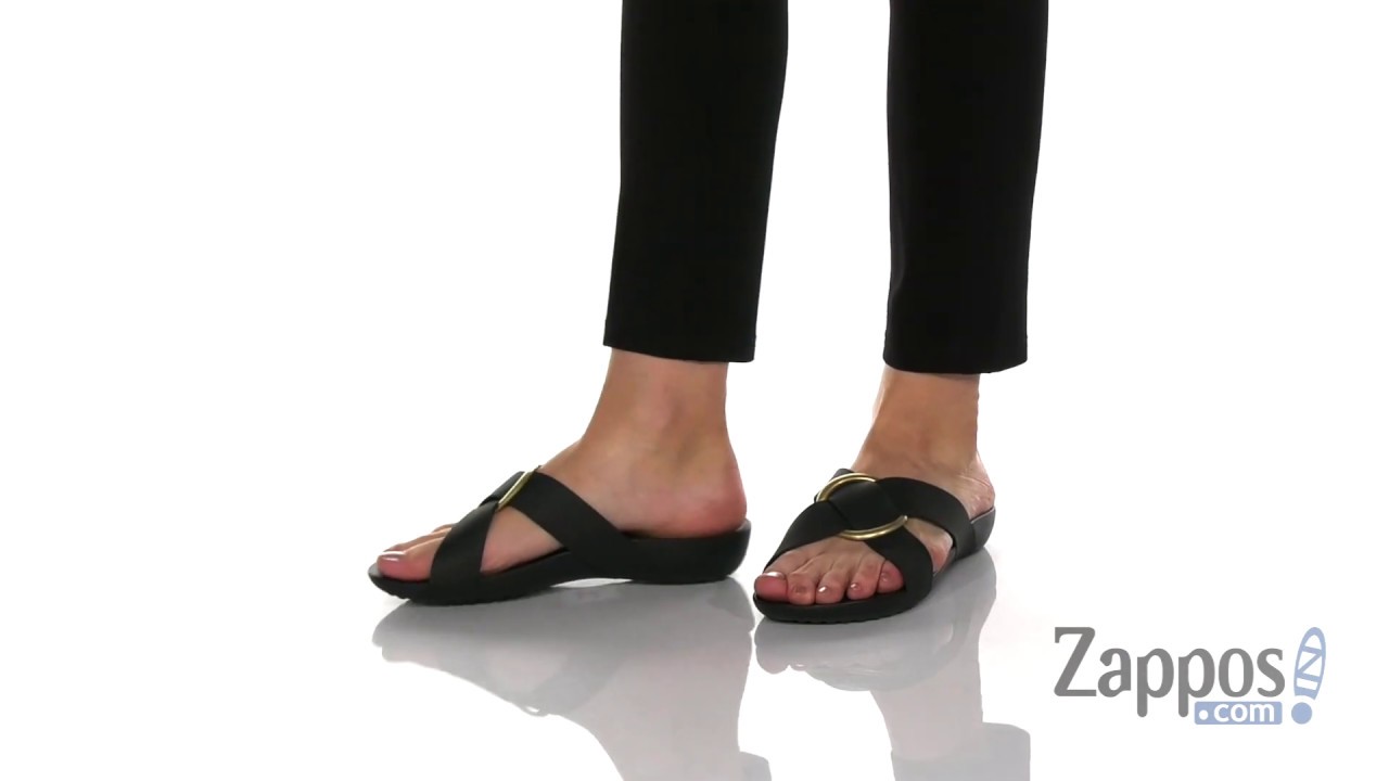crocs women's serena slide sandal