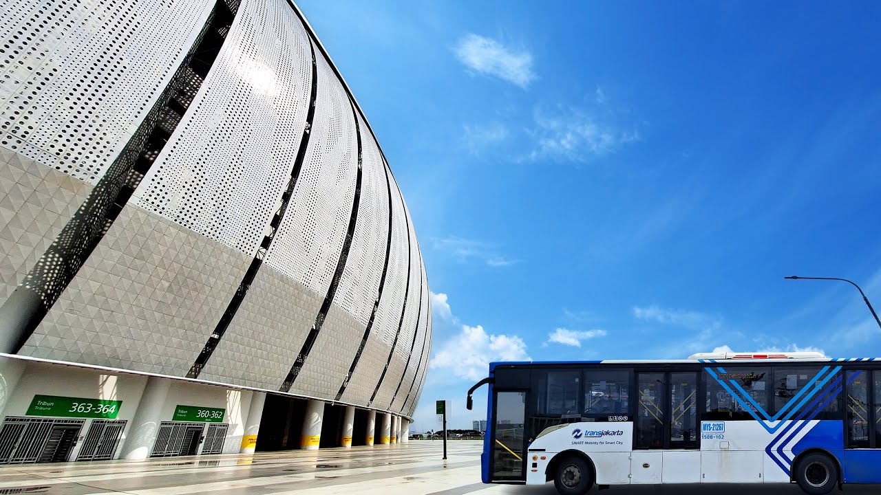 Cara paling nyaman pergi ke JIS naik angkutan umum - Jakarta International Stadium