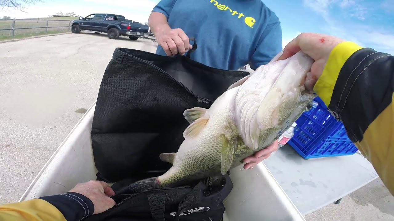 Lake Pat Cleburne March 24, 2018 - YouTube